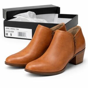 Like New with Box Naturalizer Zarie Saddle Tan Ankle Boot Size 9
